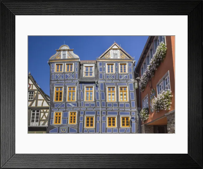 Framed Print : Magnificent half-timbered house Leaning House on the market square of Idstein, Hesse Framed Print : Magnificent half-timbered house Leaning House on the market square of Idstein, Hesse