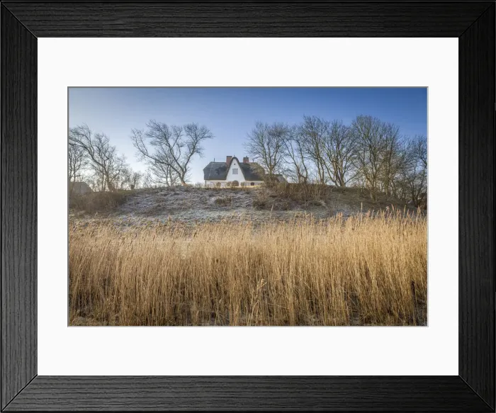 Framed Print : Dyke house in Keitum, Sylt, Schleswig-Holstein Framed Print : Dyke house in Keitum, Sylt, Schleswig-Holstein