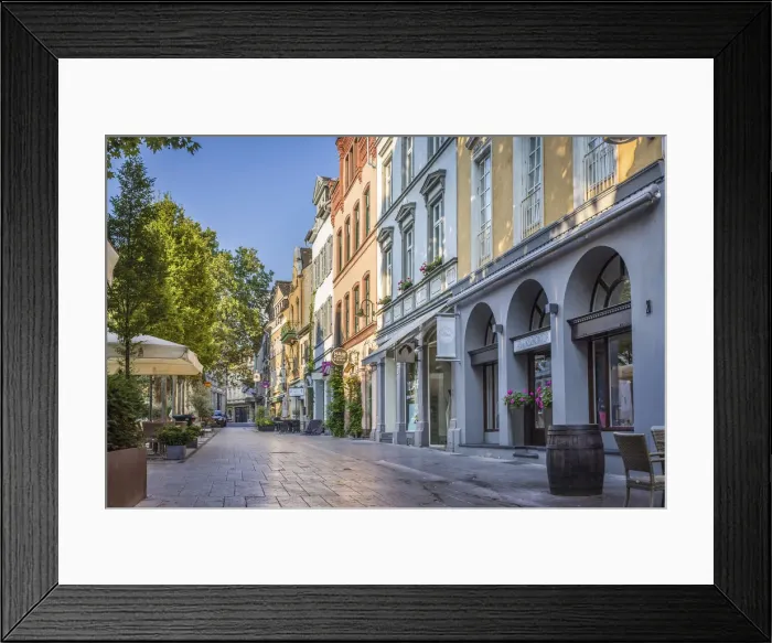 Framed Print : GrabenStrasse in the old town, Wiesbaden, Hesse, Germany