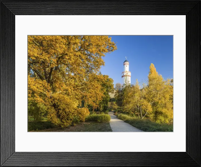 Framed Print : Castle park of Bad Homburg vor der Hoehe with White Tower, Taunus, Hesse, Germany