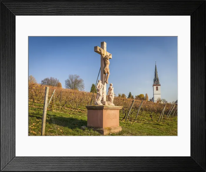 Framed Print : Cross in the vineyards near Erbach, Rheingau, Hesse, Germany Framed Print : Cross in the vineyards near Erbach, Rheingau, Hesse, Germany