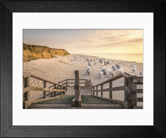 Framed Print : Beach chairs on the west beach of Kampen with Rotem Kliff, Sylt, Schleswig-Holstein Framed Print : Beach chairs on the west beach of Kampen with Rotem Kliff, Sylt, Schleswig-Holstein