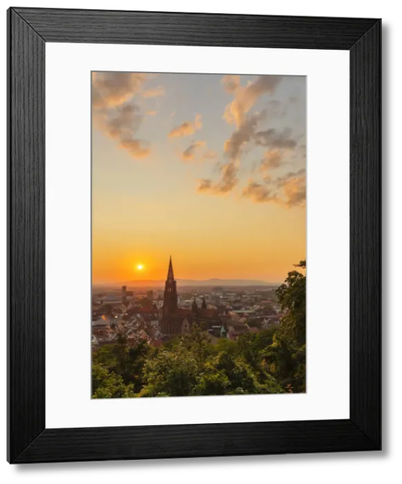 Framed Print : View from Schlossberg Hill towards Freiburg Cathedral (Freiburger Munster), Freiburg im Breisgau, Black Forest, Baden-Wurttemberg, Germany Framed Print : View from Schlossberg Hill towards Freiburg Cathedral (Freiburger Munster), Freiburg im Breisgau, Black Forest, Baden-Wurttemberg, Germany