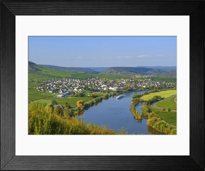 Framed Print : View at Leiwen, Mosel valley, Rhineland-Palatinate, Germany Framed Print : View at Leiwen, Mosel valley, Rhineland-Palatinate, Germany