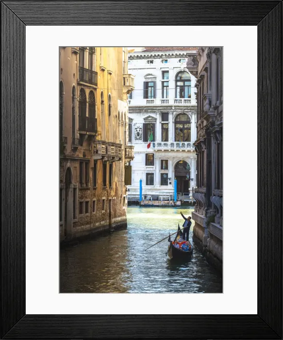 Framed Print : Venice, Veneto, Italy. Gondola rowing among historical palaces Framed Print : Venice, Veneto, Italy. Gondola rowing among historical palaces