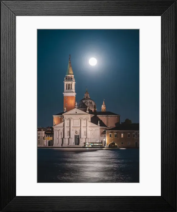 Framed Print : Venice, Veneto, Italy. Moonrise over San Giorgio Maggiore island Framed Print : Venice, Veneto, Italy. Moonrise over San Giorgio Maggiore island