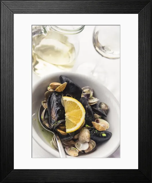 Framed Print : Europe, Italy, Marches. Steamed mussels in white wine Framed Print : Europe, Italy, Marches. Steamed mussels in white wine