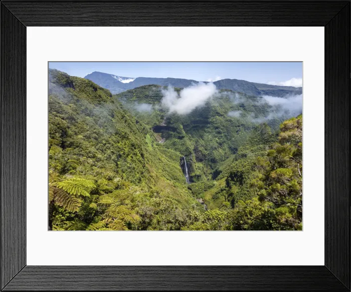 Framed Print : French Overseas Territory, La Reunion, Trou-de-Fer waterfall Framed Print : French Overseas Territory, La Reunion, Trou-de-Fer waterfall