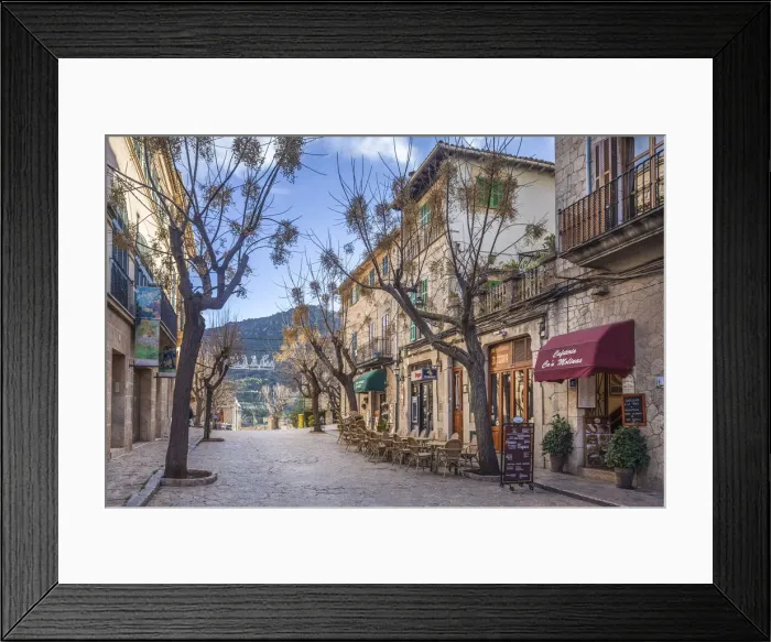 Framed Print : Old town alley in Valldemossa, Mallorca, Spain Framed Print : Old town alley in Valldemossa, Mallorca, Spain