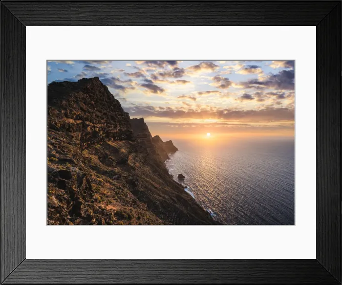 Framed Print : Gran Canaria, Canary Islands, Spain. Wild coast at sunset from Mirador del Balcon