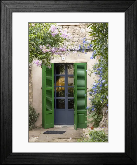 Framed Print : A colourful door in the village of Fornalutx, Mallorca, Balearic Islands; Spain