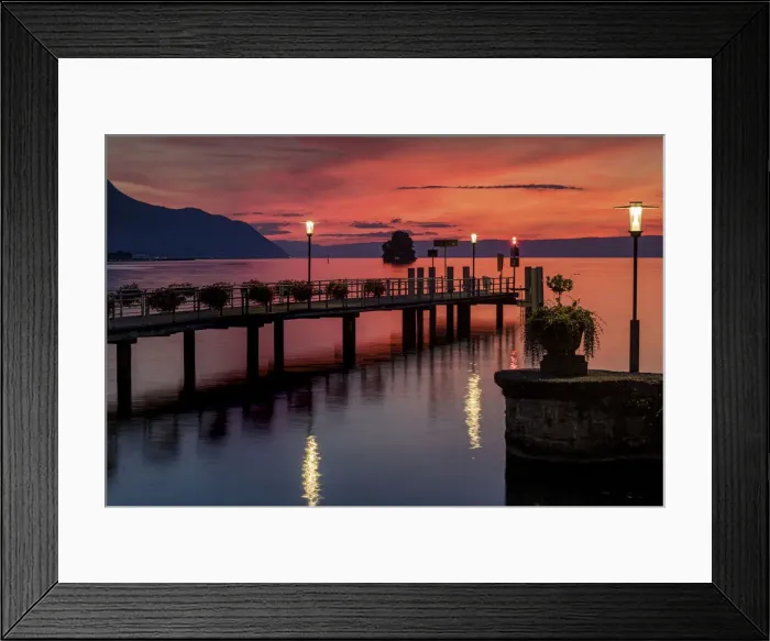 Framed Print : Switzerland, Canton of Vaud, Lake Geneva, Villeneuve town, sunset Framed Print : Switzerland, Canton of Vaud, Lake Geneva, Villeneuve town, sunset