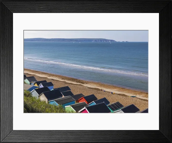 Framed Print : England, Hampshire, The New Forest, Milford-on-sea, Beach Huts and the Sea Framed Print : England, Hampshire, The New Forest, Milford-on-sea, Beach Huts and the Sea