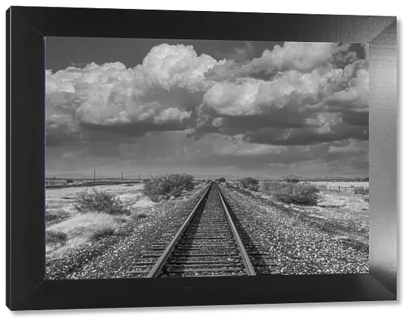 USA, Texas, Marfa, railroad track