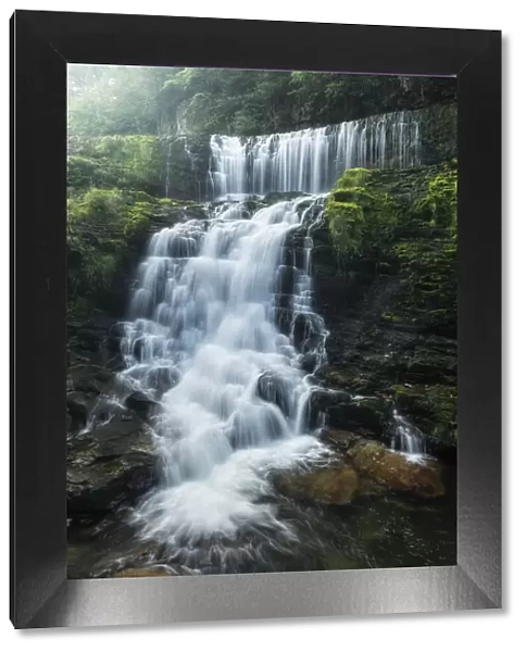 Sgwd Isaf Clun Gwyn waterfall, Afon Mellte, Brecon Beacons National Park, Powys, Wales