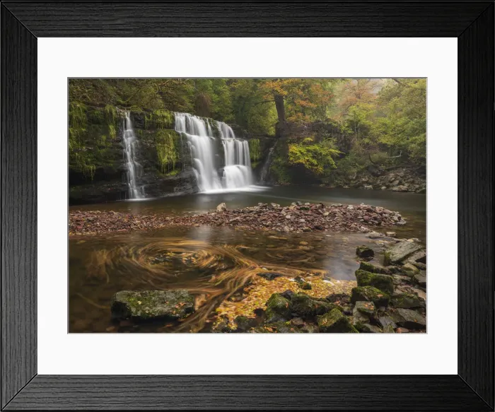 Framed Print : Sgwd y Pannwr waterfall on the Four Waterfalls Walk near Ystradfellte in Brecon Beacons Framed Print : Sgwd y Pannwr waterfall on the Four Waterfalls Walk near Ystradfellte in Brecon Beacons