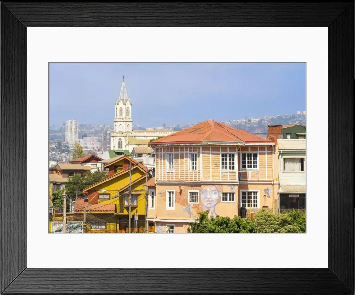 Framed Print : House with painted mural and Parroquia Las Carmelitas church in background, Valparaiso, Valparaiso Province, Valparaiso Region, Chile