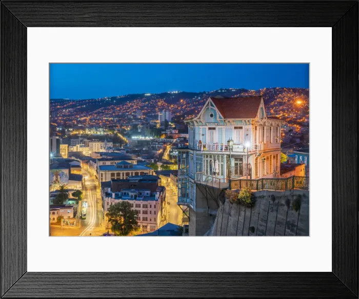 Framed Print : Illuminated blue Casa Cuatro Vientos restaurant at Paseo 21 de Mayo at twilight, UNESCO, Playa Ancha, Valparaiso, Valparaiso Province, Valparaiso Region, Chile Framed Print : Illuminated blue Casa Cuatro Vientos restaurant at Paseo 21 de Mayo at twilight, UNESCO, Playa Ancha, Valparaiso, Valparaiso Province, Valparaiso Region, Chile