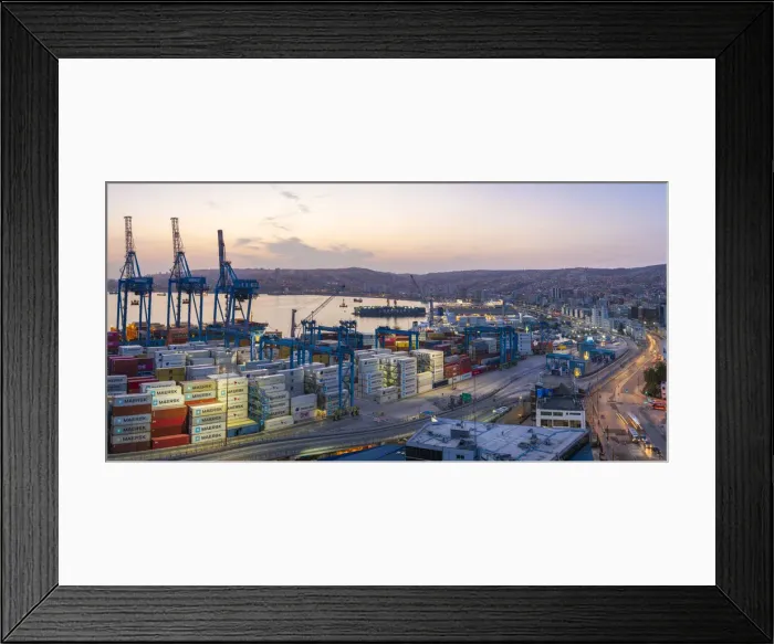Framed Print : Port of Valparaiso at dawn, Valparaiso, Valparaiso Province, Valparaiso Region, Chile Framed Print : Port of Valparaiso at dawn, Valparaiso, Valparaiso Province, Valparaiso Region, Chile