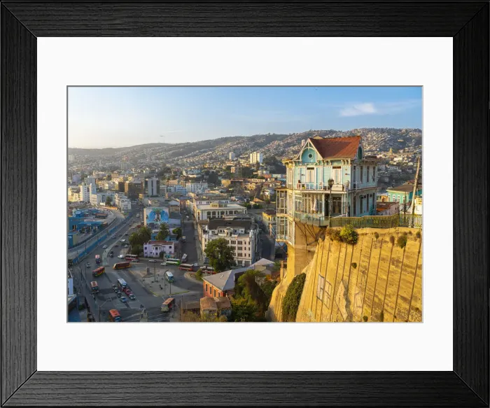 Framed Print : Blue Casa Cuatro Vientos restaurant at Paseo 21 de Mayo, UNESCO, Playa Ancha, Valparaiso, Valparaiso Province, Valparaiso Region, Chile Framed Print : Blue Casa Cuatro Vientos restaurant at Paseo 21 de Mayo, UNESCO, Playa Ancha, Valparaiso, Valparaiso Province, Valparaiso Region, Chile