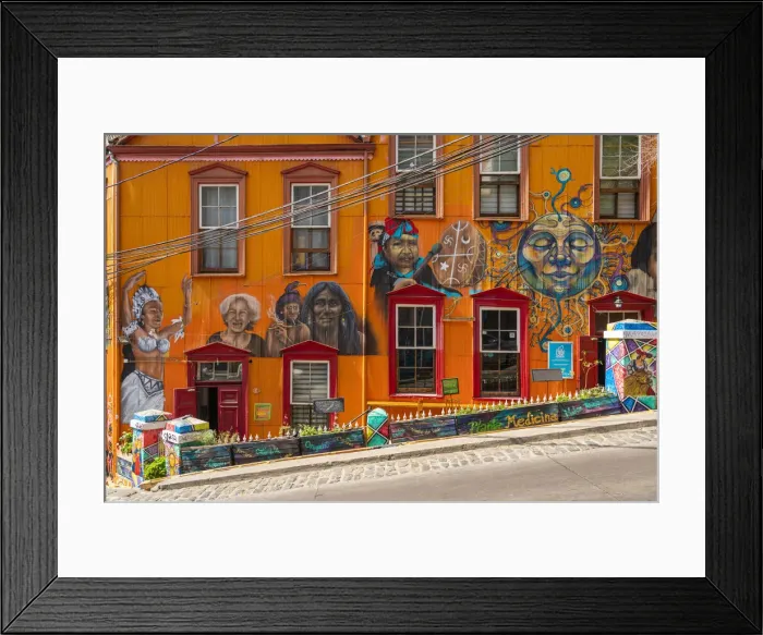 Framed Print : Painted mural on orange house, UNESCO, Cerro Alegre, Valparaiso, Valparaiso Province, Valparaiso Region, Chile Framed Print : Painted mural on orange house, UNESCO, Cerro Alegre, Valparaiso, Valparaiso Province, Valparaiso Region, Chile