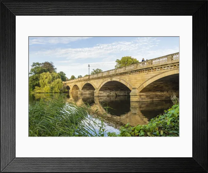 Framed Print : Serpentine Bridge, Hyde Park, London, England, UK