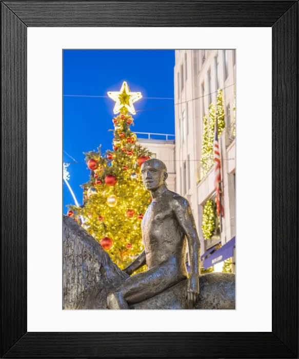 Framed Print : Elisabeth Frinks Horse and Rider sculpture at night, New Bond Street, London, England, UK