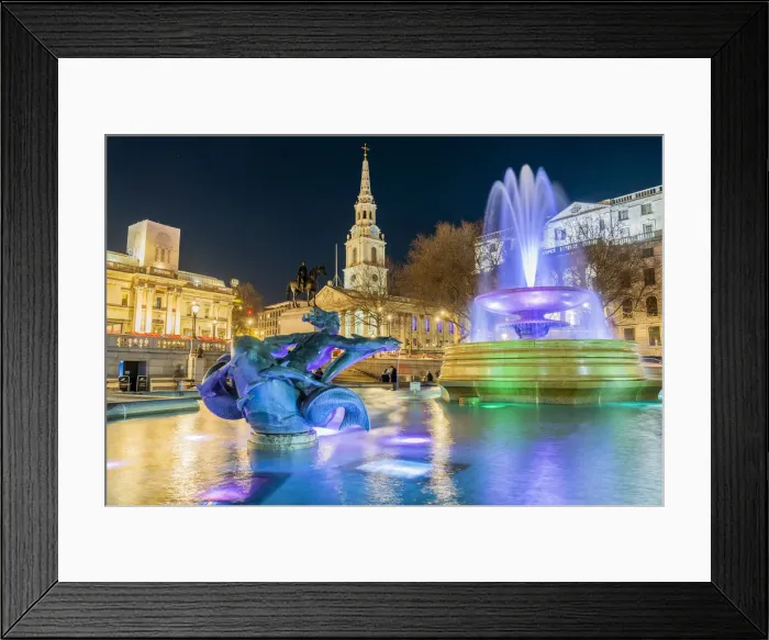 Framed Print : Trafalgar Square illuminated at night, London, England, UK Framed Print : Trafalgar Square illuminated at night, London, England, UK