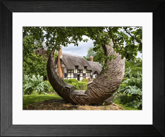 Framed Print : Hathaways Cottage, the family home of Anne Hathaway, William Shakespeare wife-to-be, Shottery (Stratford-upon-Avon), Warwickshire, England Framed Print : Hathaways Cottage, the family home of Anne Hathaway, William Shakespeare wife-to-be, Shottery (Stratford-upon-Avon), Warwickshire, England