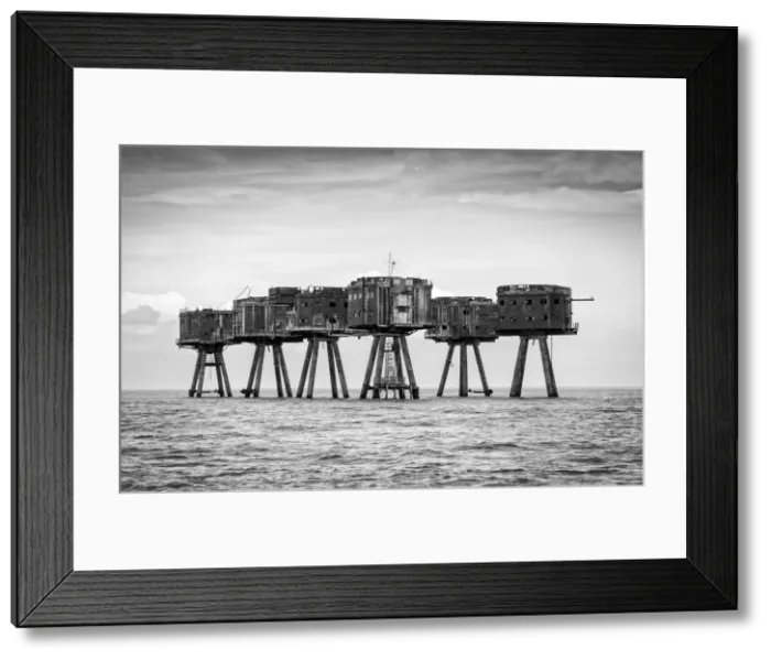 Framed Print : The towers of the Red Sands Fort - part of the decommissioned Maunsell Forts, the armed towers built in the Thames estuary to protect the Kent coast during the Second World War, near Whitstable, Kent, England Framed Print : The towers of the Red Sands Fort - part of the decommissioned Maunsell Forts, the armed towers built in the Thames estuary to protect the Kent coast during the Second World War, near Whitstable, Kent, England