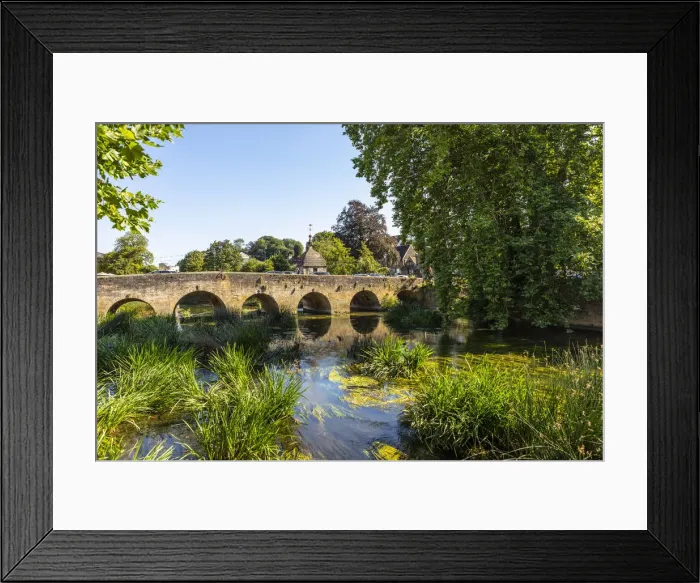 Framed Print : Town Bridge and Lock-up and River Avon, Bradford-on-Avon, Wiltshire, England, United Kingdom Framed Print : Town Bridge and Lock-up and River Avon, Bradford-on-Avon, Wiltshire, England, United Kingdom