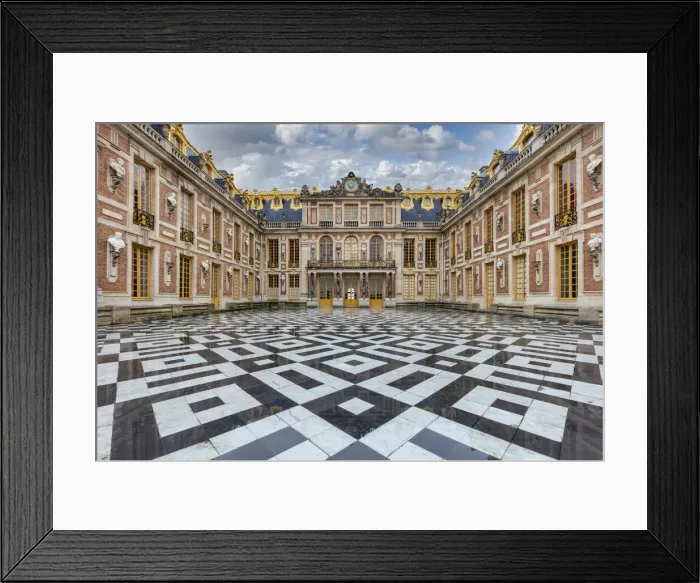 Framed Print : France, Ile-de-France, Yvelines, Versailles, Palace of Versailles, the marble Courtyard