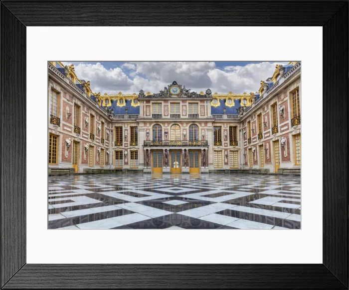 Framed Print : France, Ile-de-France, Yvelines, Versailles, Palace of Versailles, the marble Courtyard