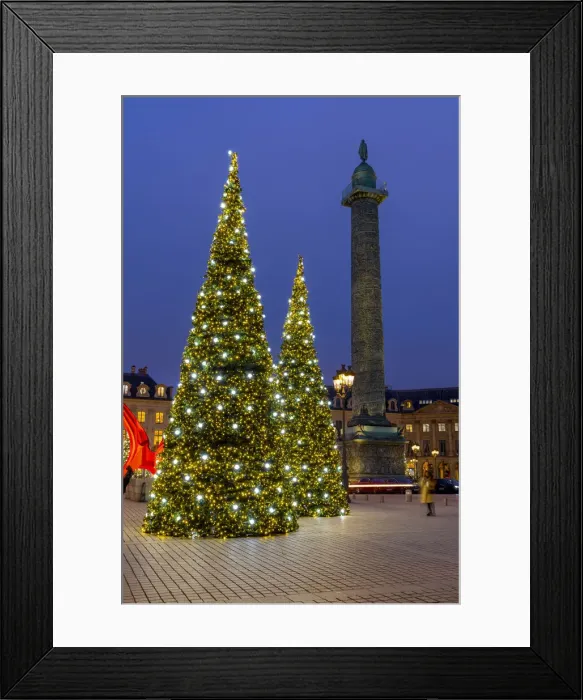 Framed Print : France, Paris, Place de Vendome at Christmas Framed Print : France, Paris, Place de Vendome at Christmas