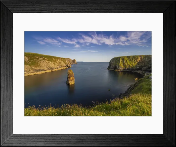 Framed Print : Ireland, Co. Donegal, Malin Beg (Malainn Bhig), Sea stack Framed Print : Ireland, Co. Donegal, Malin Beg (Malainn Bhig), Sea stack