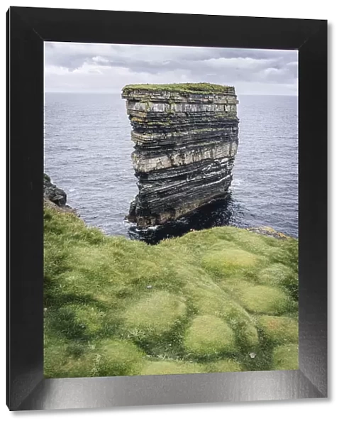 Downpatrick Head, Ballycastle, County Mayo, Donegal, Connacht region, Ireland, Europe. The famous sea stack in the ocean