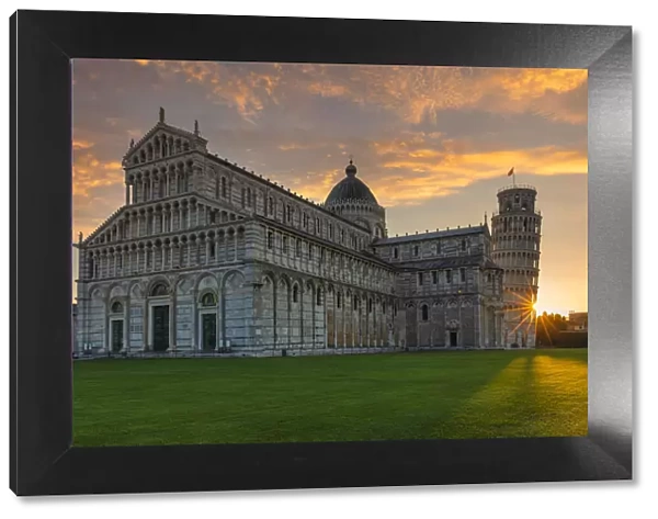 Santa Maria Assunta Cathedral and Leaning Tower of Pisa, Piazza dei Miracoil, Pisa, Tuscany, Italy