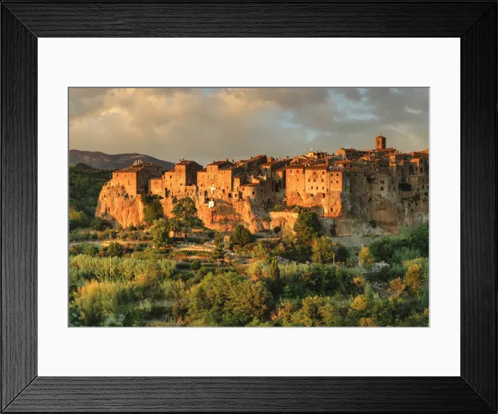 Framed Print : Pitigliano, Maremma, Grosseto District, Tuscany, Italy Framed Print : Pitigliano, Maremma, Grosseto District, Tuscany, Italy