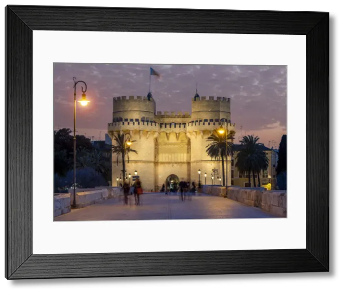 Framed Print : Torres de Serranos (Serranos Towers), Valencia, Spain Framed Print : Torres de Serranos (Serranos Towers), Valencia, Spain