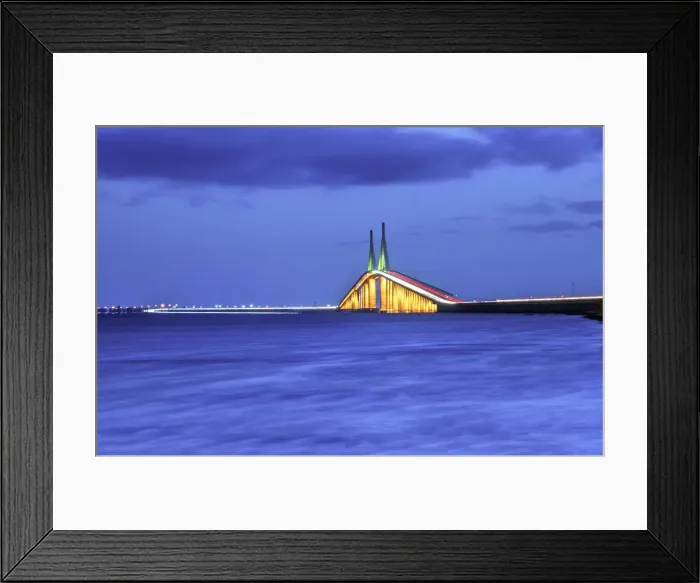 Framed Print : Florida, Saint Petersburg, Sunshine Skyway Bridge, Tampa Bay Framed Print : Florida, Saint Petersburg, Sunshine Skyway Bridge, Tampa Bay