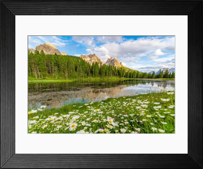 Framed Print : Mountain reflections at Lago Antorno. Veneto, Belluno, Sesto Dolomites, Italy Framed Print : Mountain reflections at Lago Antorno. Veneto, Belluno, Sesto Dolomites, Italy