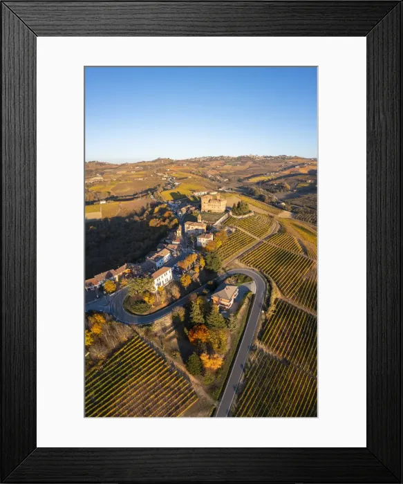 Framed Print : medieval Castello di Grinzane Cavour. Grinzane Cavour, Langhe, Piedmont, Italy Framed Print : medieval Castello di Grinzane Cavour. Grinzane Cavour, Langhe, Piedmont, Italy