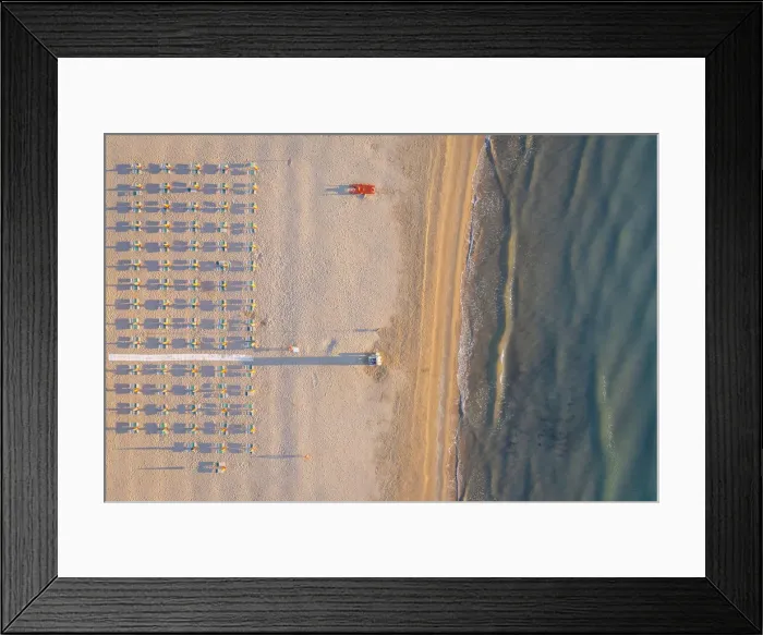Framed Print : Pizzomunno beach and its umbrellas. Foggia province, Gargano National Park, Apulia, Italy