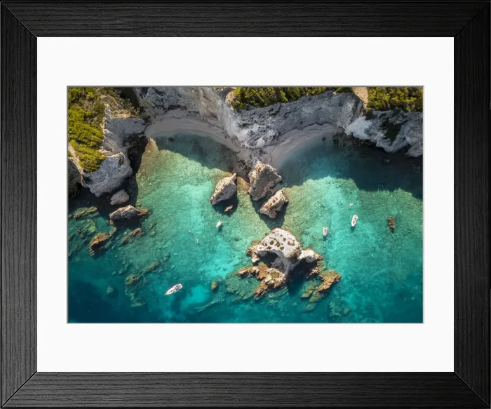 Framed Print : I Pagliai beach and cove on Isola san Domino. Tremiti Islands, Foggia district, Puglia, Italy Framed Print : I Pagliai beach and cove on Isola san Domino. Tremiti Islands, Foggia district, Puglia, Italy