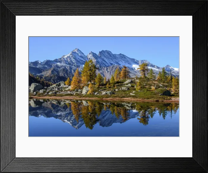 Framed Print : Bellagarda lake in autumn with Levanne on background (Orco valley, Gran Paradiso National Park, Piedmont, Italy, Italian alps) Framed Print : Bellagarda lake in autumn with Levanne on background (Orco valley, Gran Paradiso National Park, Piedmont, Italy, Italian alps)
