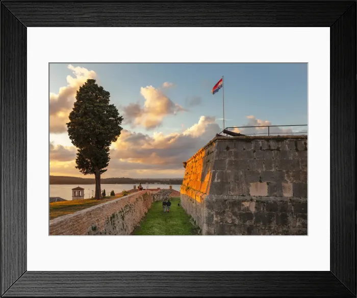 Framed Print : Fortress of Pula, Istria, Croatia, Hrvatska Framed Print : Fortress of Pula, Istria, Croatia, Hrvatska