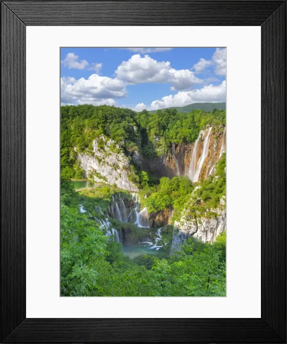 Framed Print : Veliki Slap Waterfall, Plitvice Lakes National Park, Dalmatia, Croatia Framed Print : Veliki Slap Waterfall, Plitvice Lakes National Park, Dalmatia, Croatia