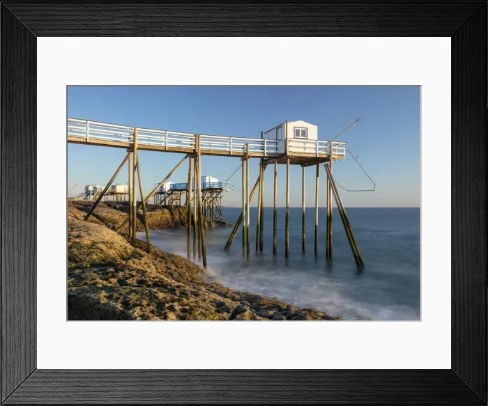 Framed Print : France, Nouvelle-Aquitaine, Charente Maritime, Saint-Palais-sur-Mer, a stilt fishing hut (Carrelet) Framed Print : France, Nouvelle-Aquitaine, Charente Maritime, Saint-Palais-sur-Mer, a stilt fishing hut (Carrelet)