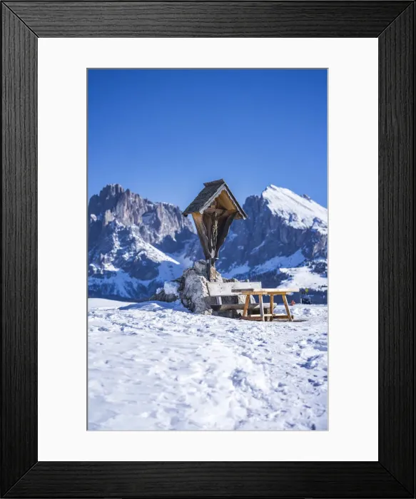 Framed Print : Dolomites Alps, snow landscape with clear blue sky. pic nic bench, mountains in background Framed Print : Dolomites Alps, snow landscape with clear blue sky. pic nic bench, mountains in background
