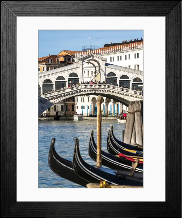 Framed Print : Venice, Veneto, Italy. Gondolas and Rialto Bridge on the Grand Canal Framed Print : Venice, Veneto, Italy. Gondolas and Rialto Bridge on the Grand Canal